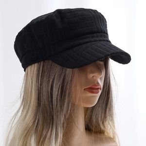 Womens baker style fashion hat.